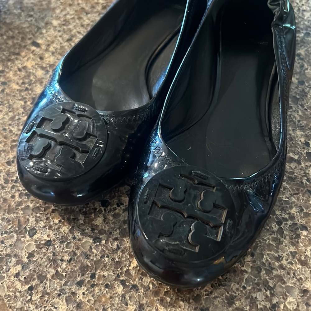 Tory Burch Black Patent Flat Size 9